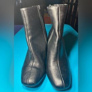 Bamboo Black Ankle Boots Side Zipper Size 7 EPC